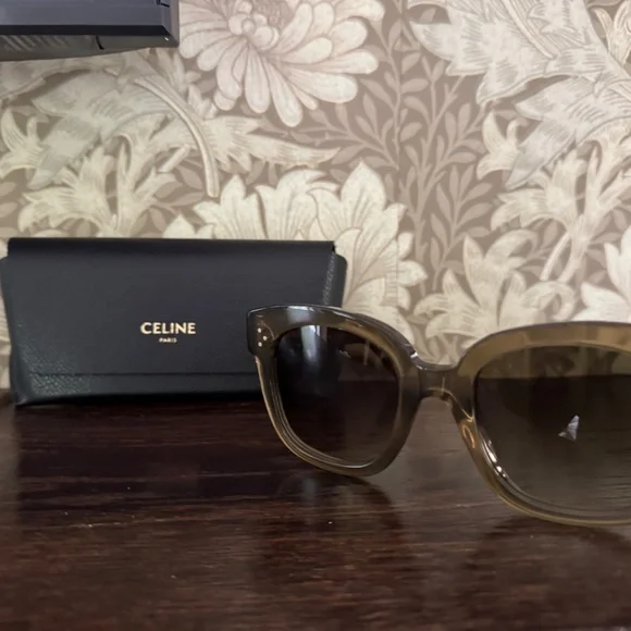 Celine 3 DOTS Sunglasses CL4002UN - Picture 9 of 12